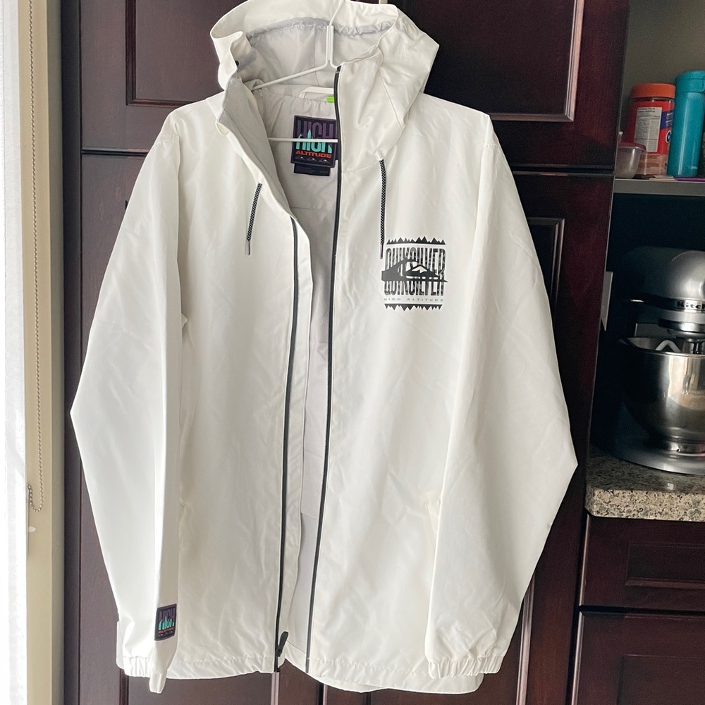 New Quiksilver White Hooded Windbreaker Jacket/ L